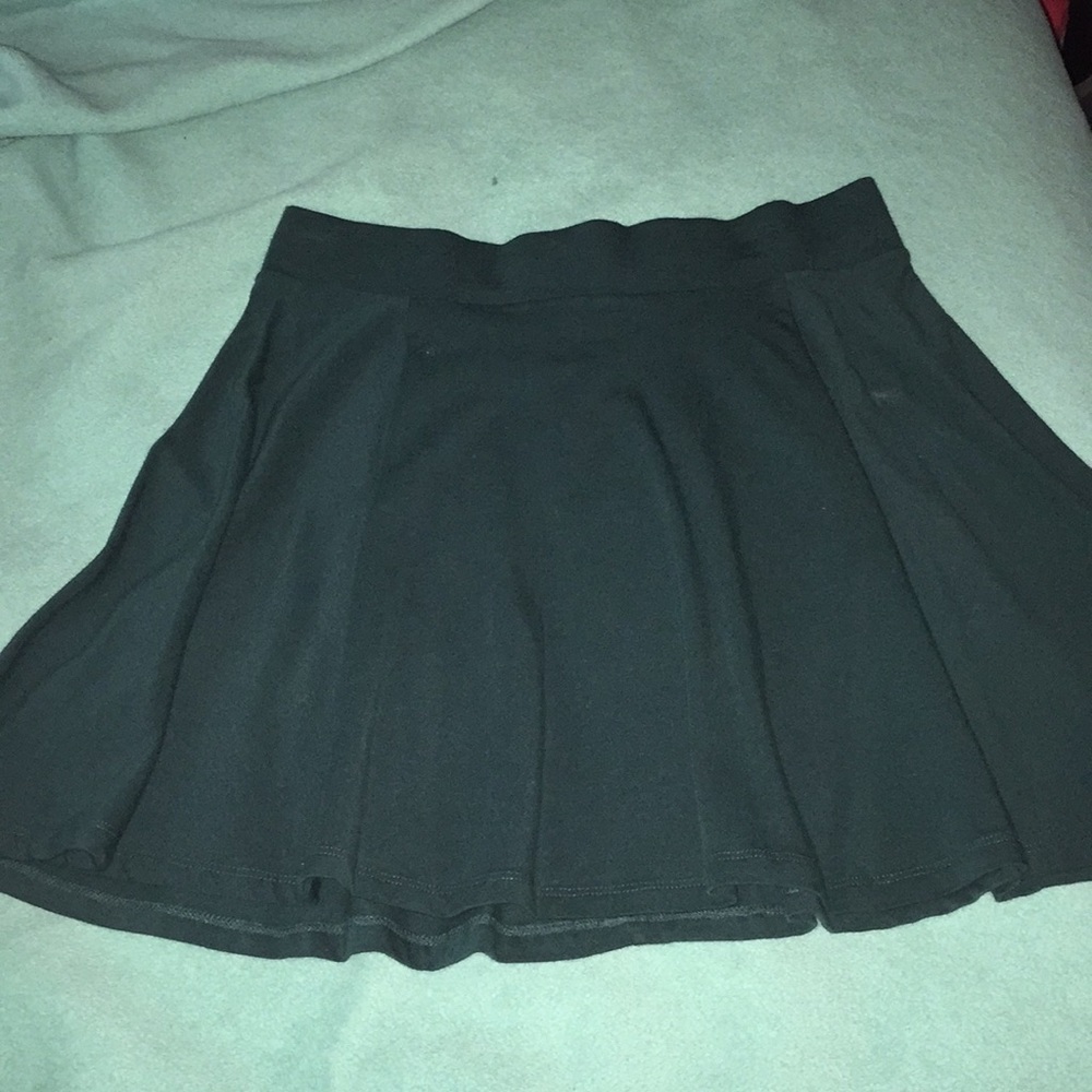Forever 21 green skirt